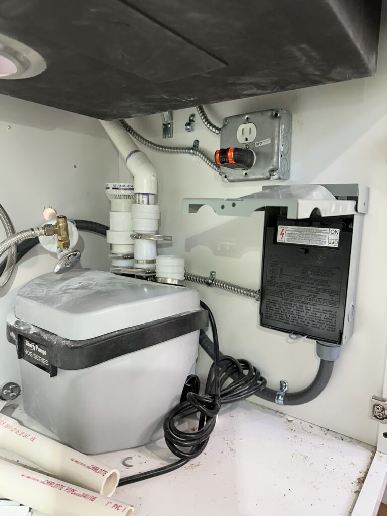 Tankless water heater electrical connection